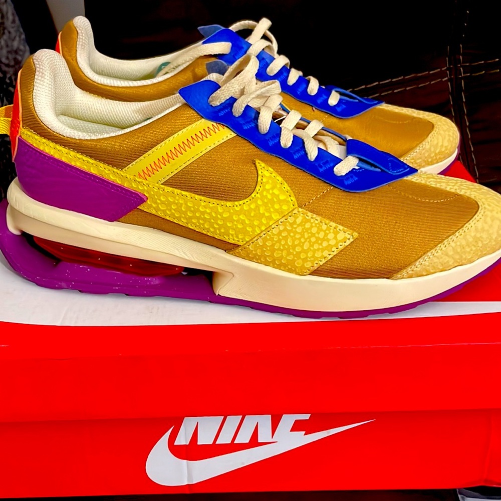 Nike Air Max Pre-Day
Optimism (Women's)